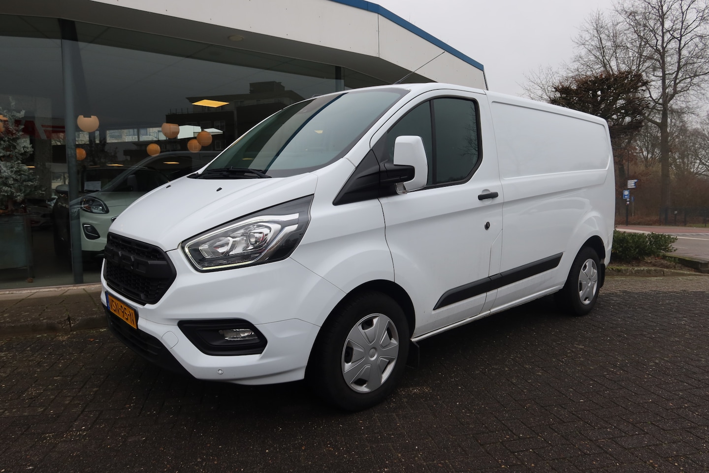 Ford Transit Custom - 320 2.0 TDCI 130PK AUTOMAAT L1H1 Trend - AutoWereld.nl
