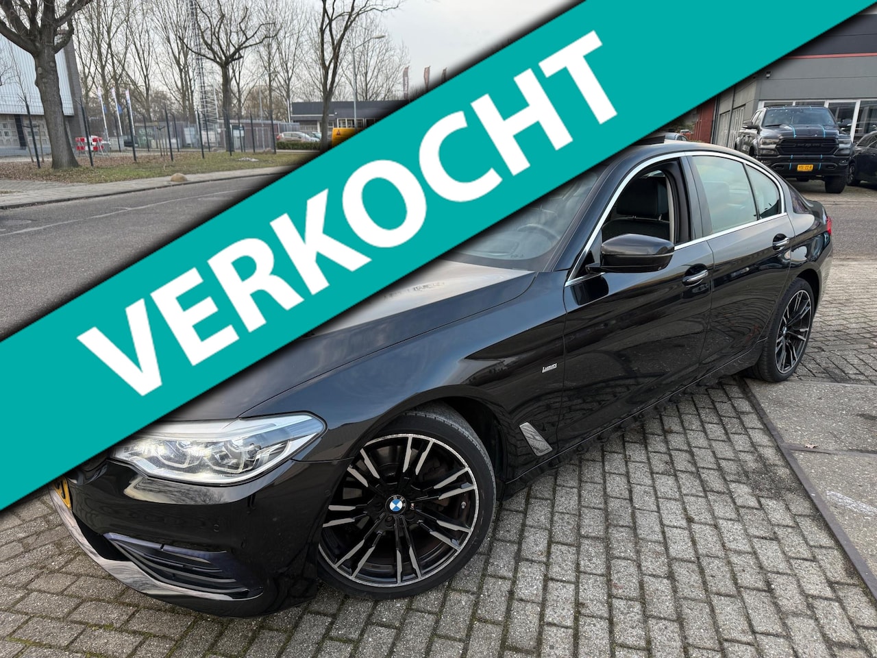 BMW 5-serie - 520d HIGH EXECUTIVE LUXURY DAKRAAM LEDER FULL OPTIONS NETJES - AutoWereld.nl
