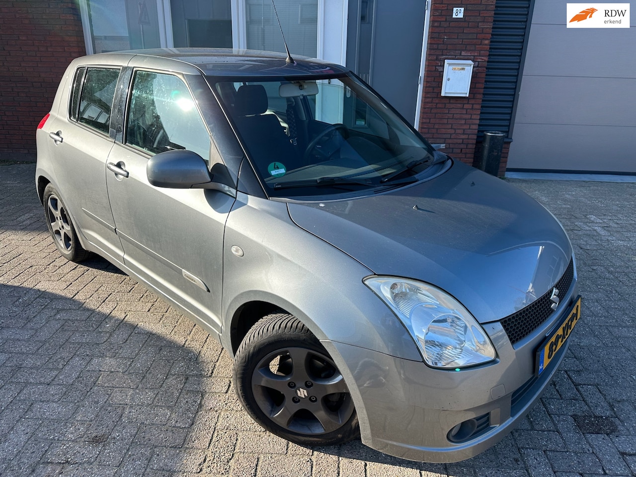 Suzuki Swift - 1.5 GLS / Airco / 5DRS / LM - AutoWereld.nl