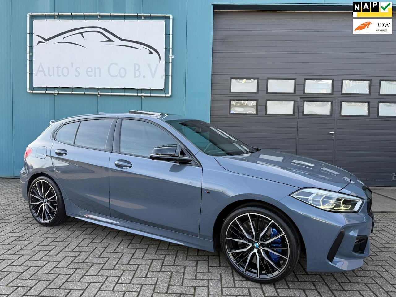 BMW 1-serie - 118i High Executive Edition Automaat Leder M-Sport Clima Cruise Pano Navi Pdc 19"Lm velgen - AutoWereld.nl