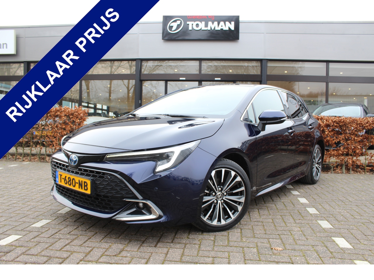 Toyota Corolla - 1.8 Hybrid First Edition | Rijklaar | Apple/Android | Keyless | LED | Sensoren v+a | Adap. - AutoWereld.nl