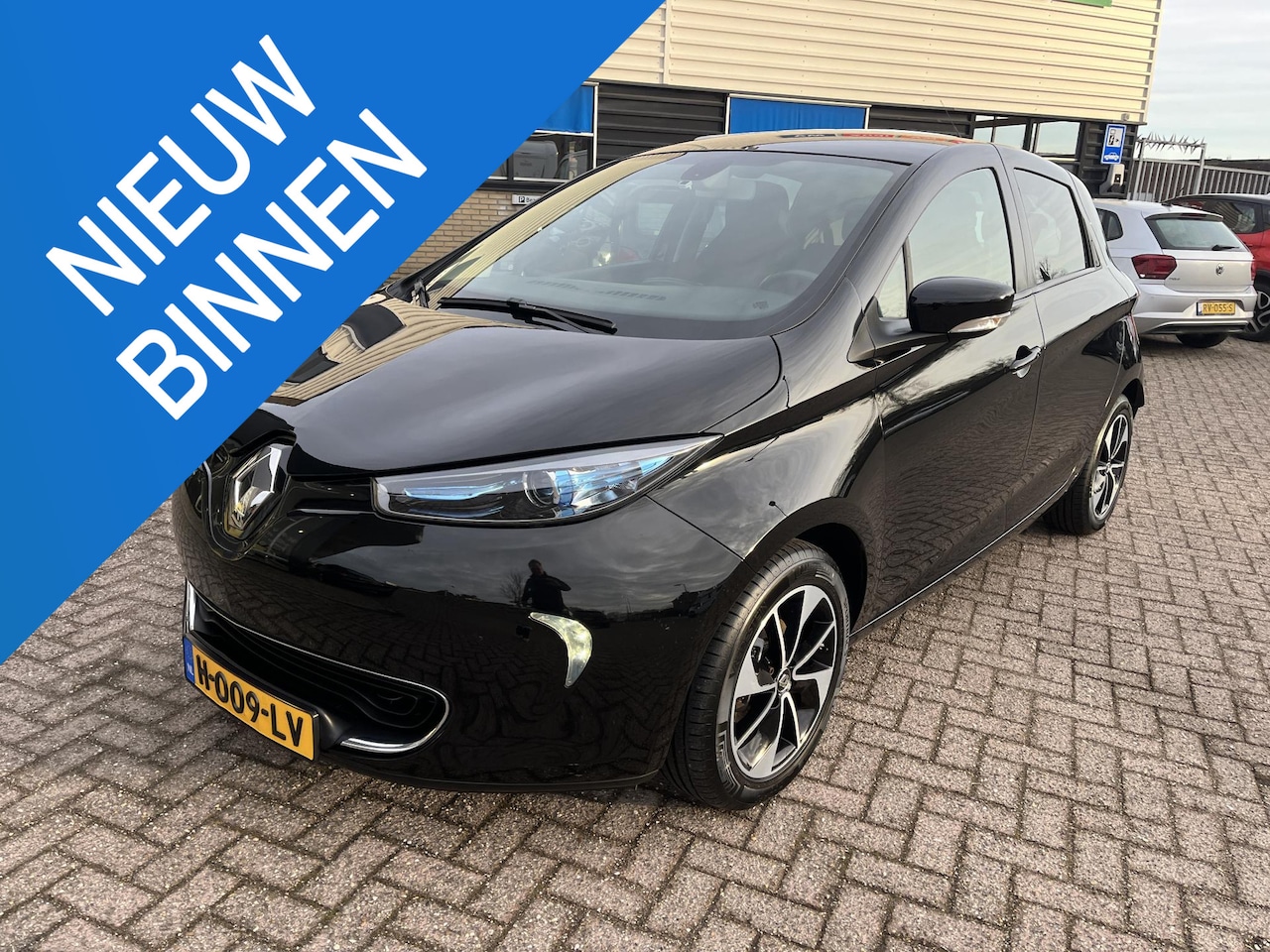 Renault Zoe - R90 Entry 22 kWh (ex Accu) Zeer goed onderhouden en complete uitvoering, navi, pdc, cruise - AutoWereld.nl