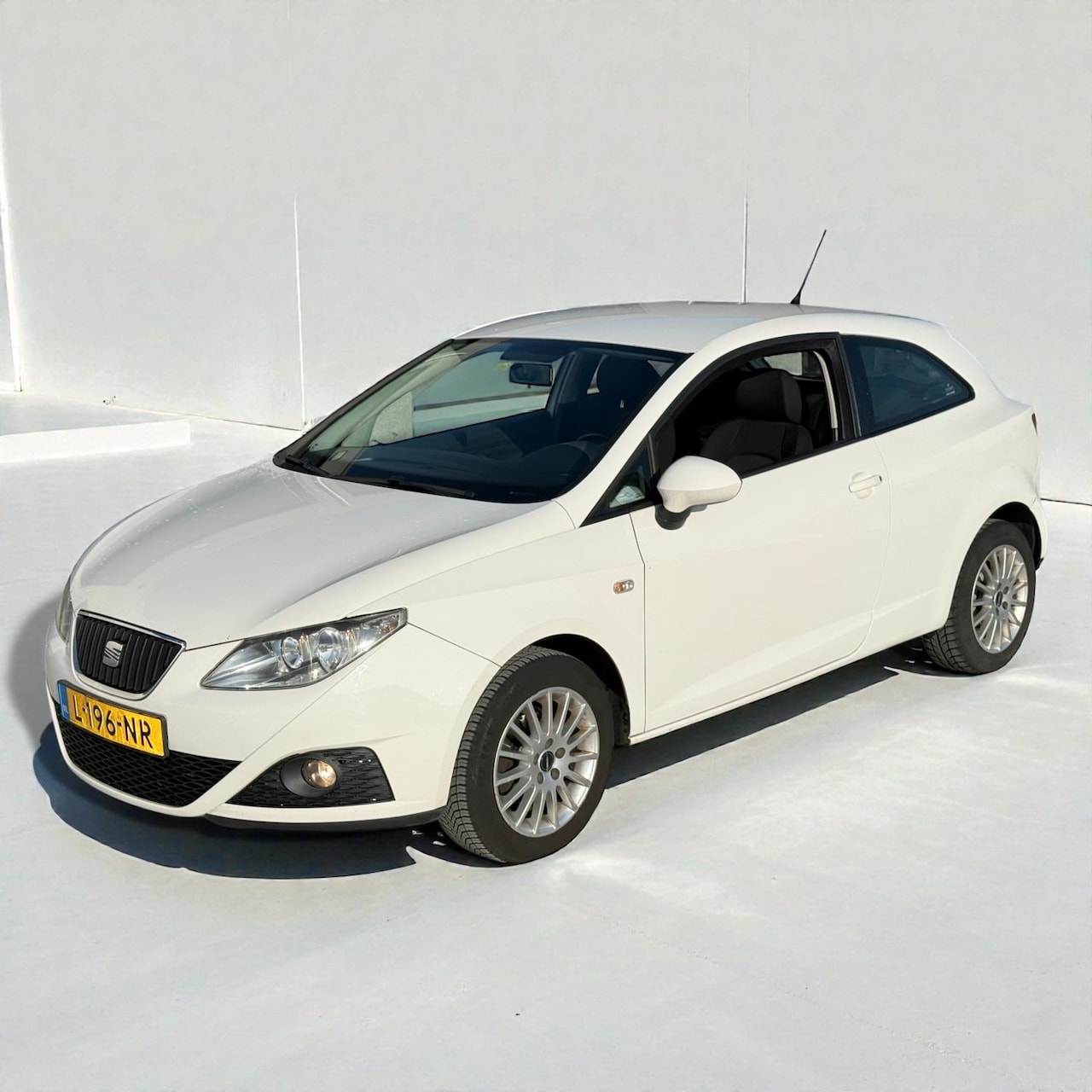 SEAT Ibiza - 1.4 Reference APK Cruise metale velgen nw model - AutoWereld.nl