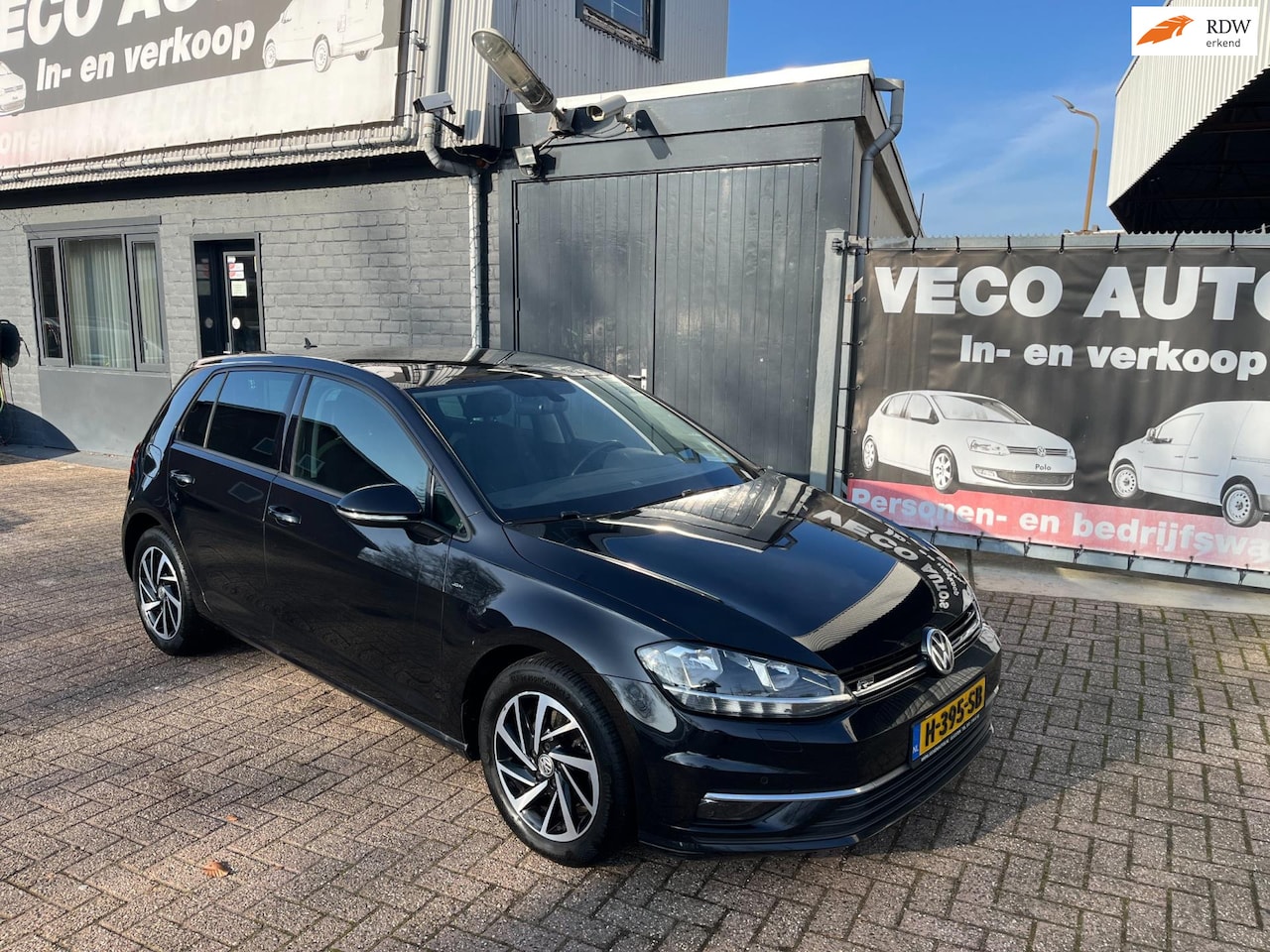 Volkswagen Golf - 1.6 TDI Highline Business R BTW Navi pdc carplay - AutoWereld.nl