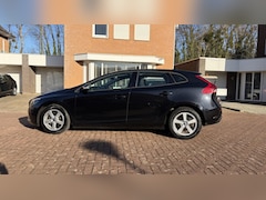 Volvo V40 - 1.6 D2 Momentum volledig onderhouden