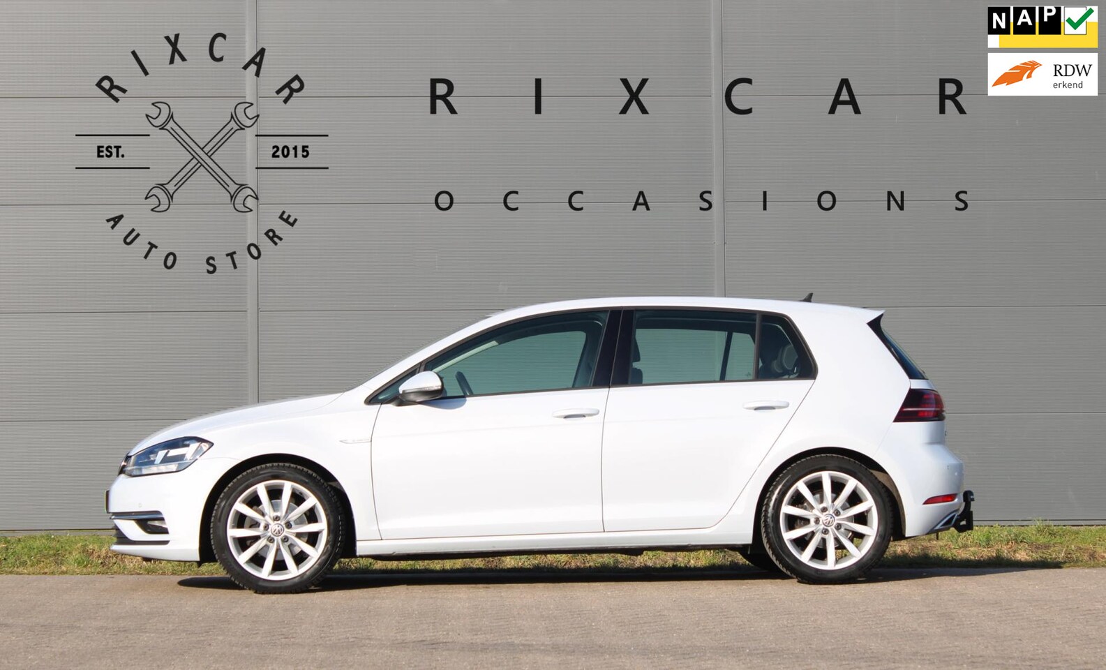 Volkswagen Golf - 1.5 TSI HighlineBusiness VirtualCockpit AdaptiveCruise Trekhaak !!NIEUWBINNEN!! - AutoWereld.nl