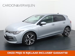 Volkswagen Golf - 8 Life Edition 1.5 eHybrid 150 kW / 204 PK DSG | Stoel- & stuurwielverwarming |