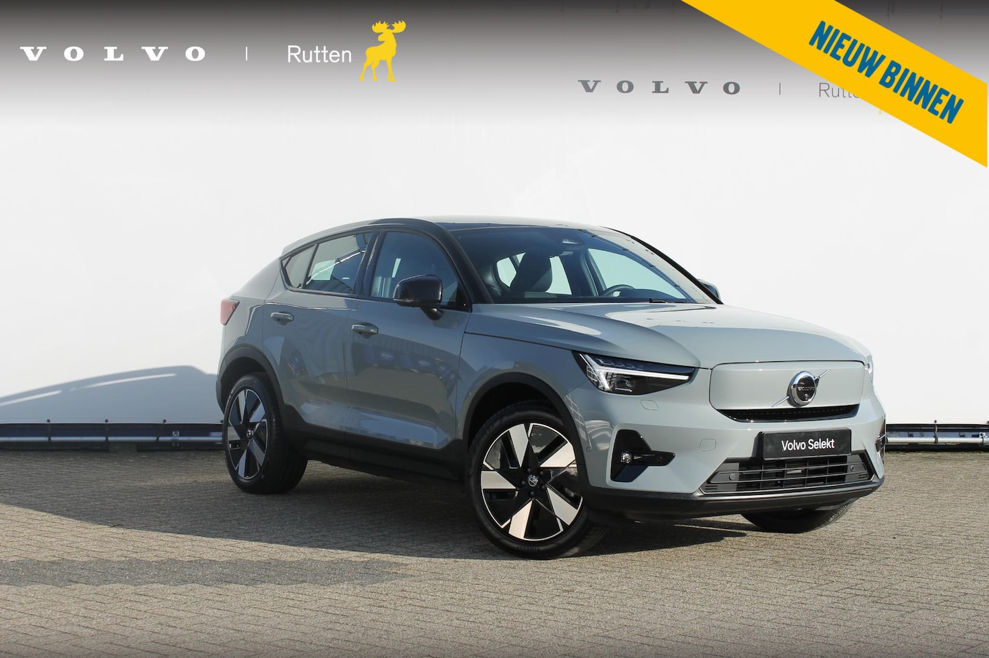 Volvo EC40 - Twin Motor Ultra Black Edition 82 kWh Adaptive Cruise control / Blis / 360 graden rondom z - AutoWereld.nl