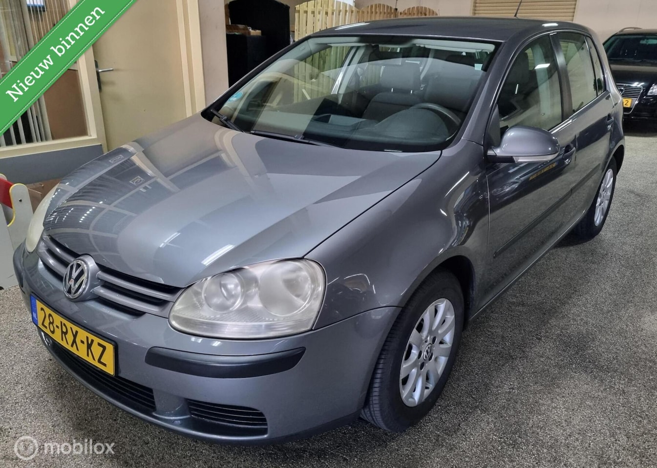 Volkswagen Golf - 1.6 FSI Comfortline Airco - AutoWereld.nl