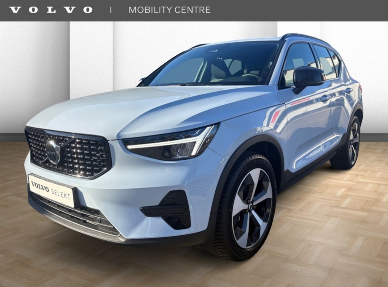 Volvo XC40 - 2.0 B4 Plus Dark | Trekhaak | H&K Audio - AutoWereld.nl