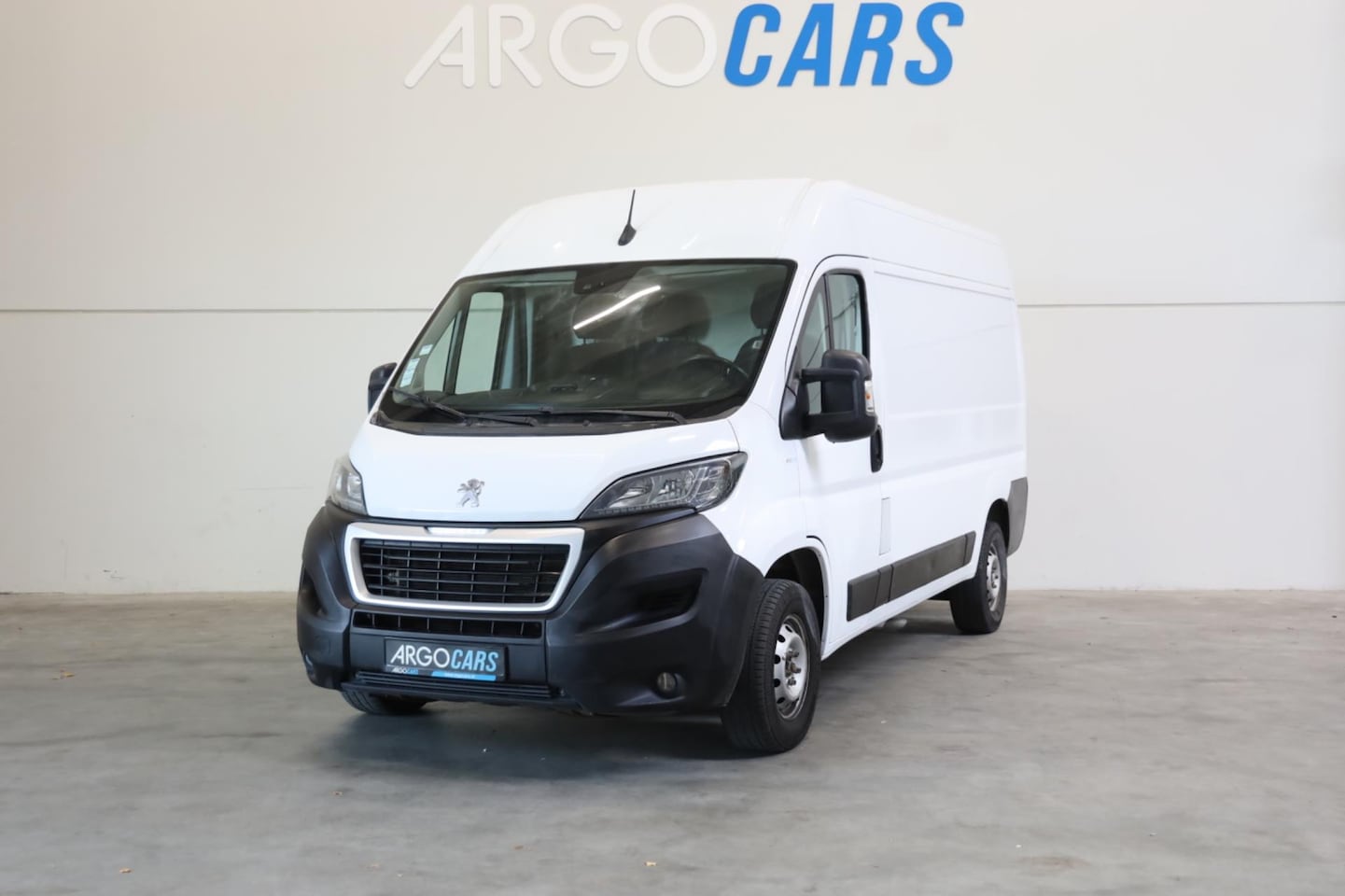 Peugeot Boxer - 335 2.2 BlueHDi L2/H2 CAMERA TREKHAAK AIRCO NAVI CRUISE CONTROL LEASE v/a € 144,-p.m. Inru - AutoWereld.nl
