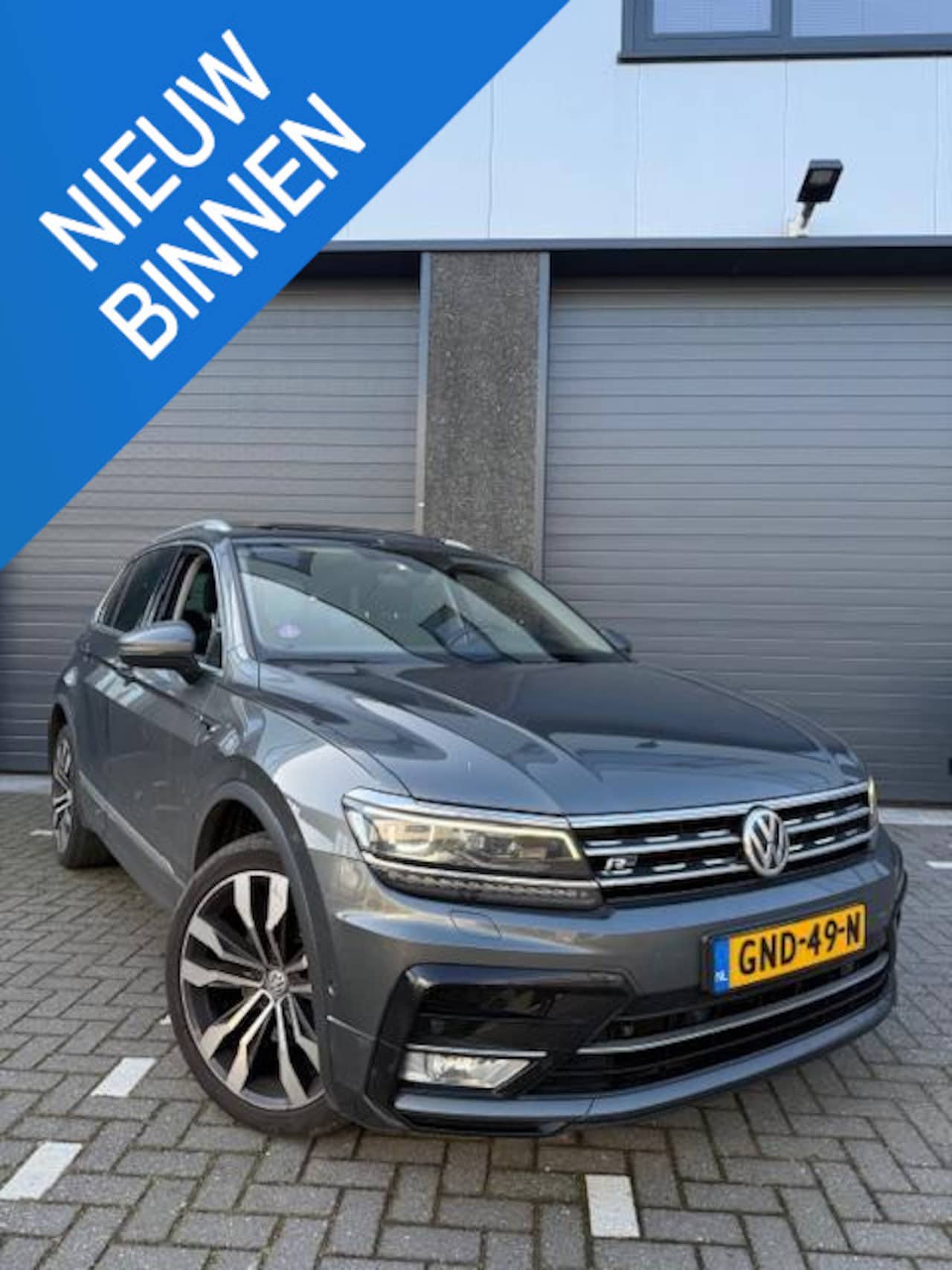 Volkswagen Tiguan - 2.0 TSI 4X4 DSG Trekhaak | Panoramadak | Vol in de opties | MEER FOTOS VOLGEN! - AutoWereld.nl