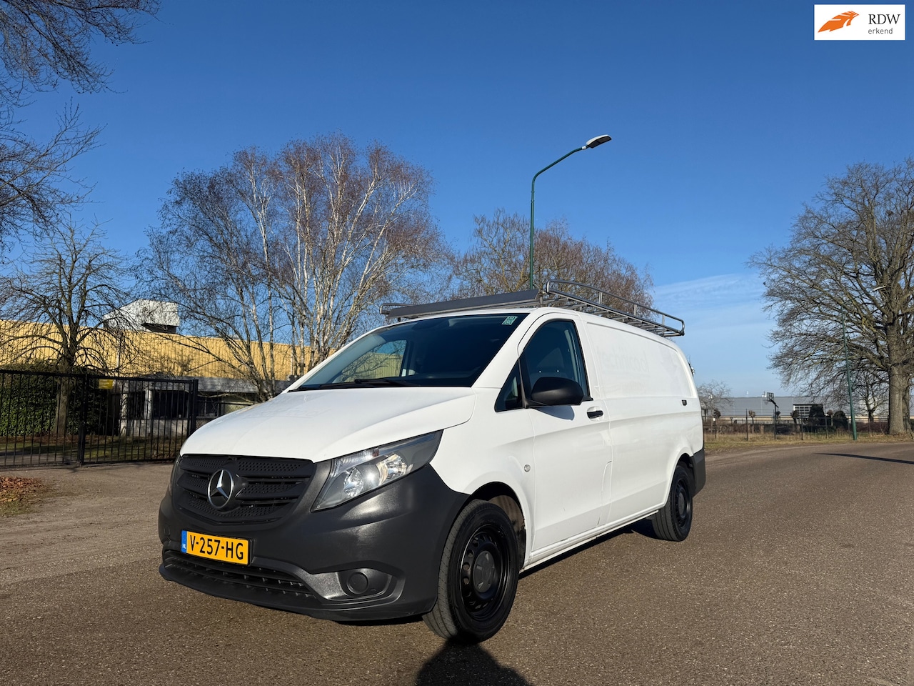 Mercedes-Benz Vito - 114 CDI Lang TREKHAAK/IMPERIAL/AIRCO/NAVI - AutoWereld.nl