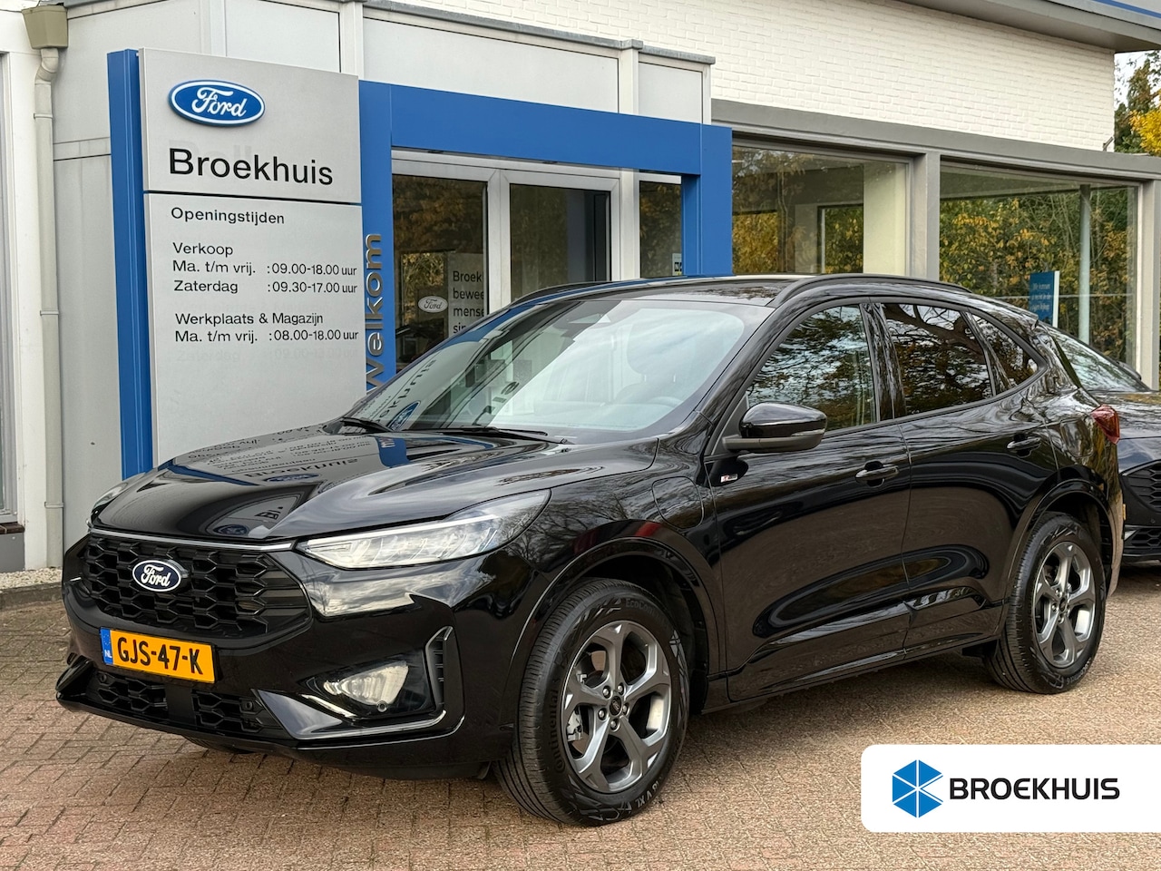 Ford Kuga - 2.5 PHEV ST-Line 243pk | Winterpack | Pano | 18" LM | Eletrisch wegklapbare trekhaak - AutoWereld.nl
