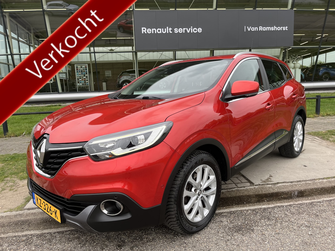 Renault Kadjar - 1.2 TCe 130 PK Intens / Dealer onderhouden / Trekhaak / Automaat / Camera / 17' LMV / - AutoWereld.nl