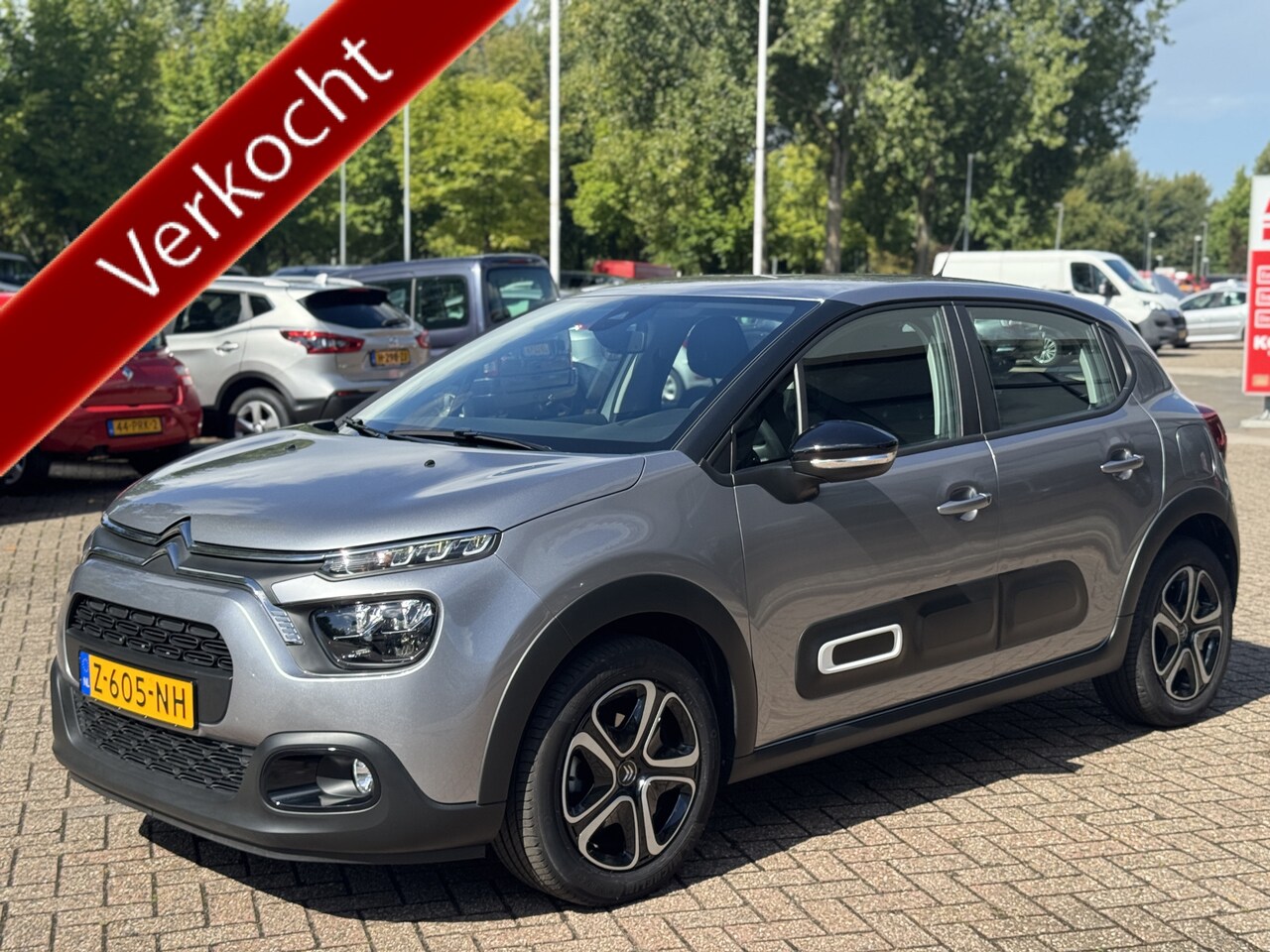 Citroën C3 - 83pk Plus Navigatie|PDC|Cruise Controle - AutoWereld.nl