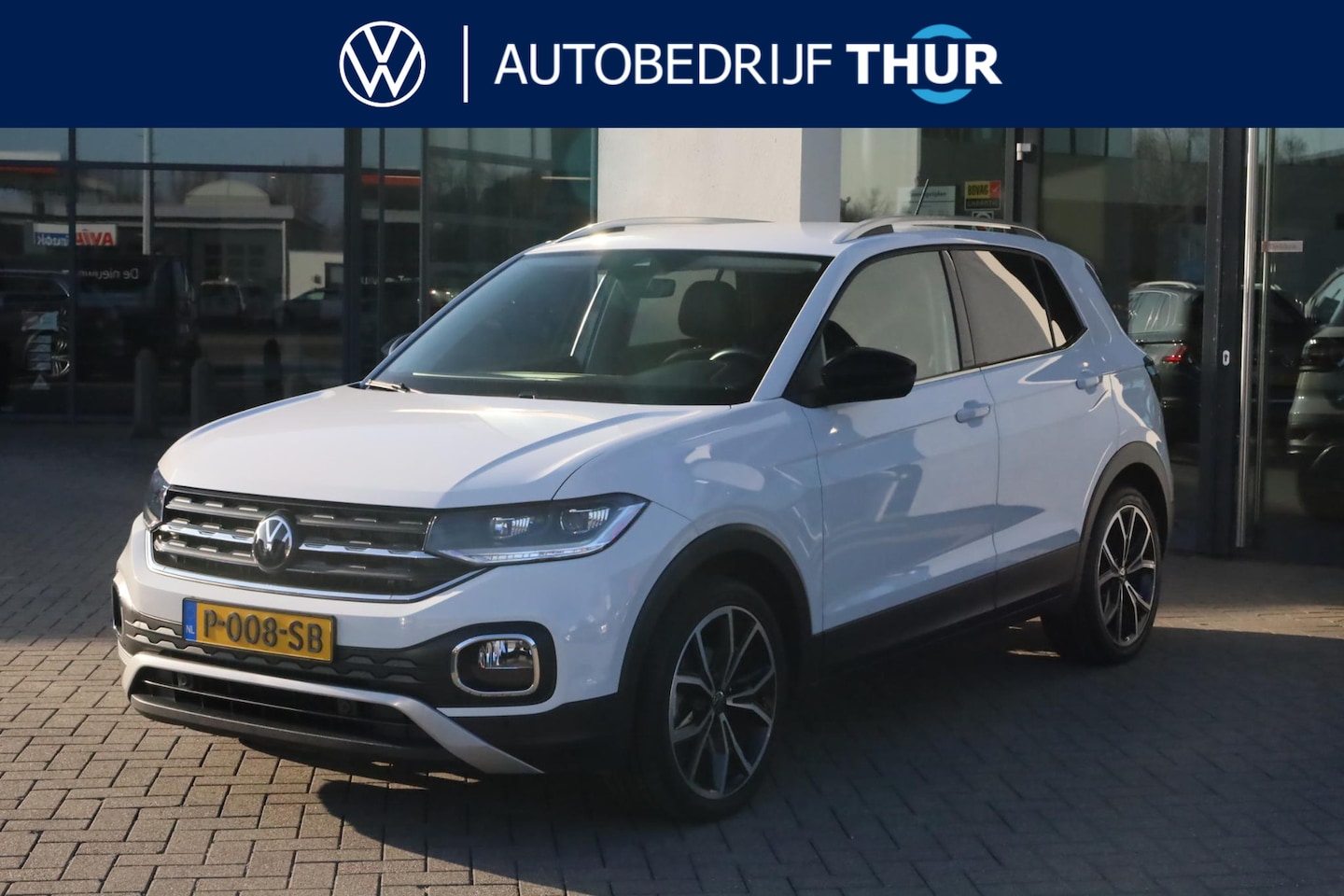 Volkswagen T-Cross - 1.0 TSI Style 81KW-115PK DSG, camera, 18" lmv, privacy glas, discover pro, stoel verwarmin - AutoWereld.nl