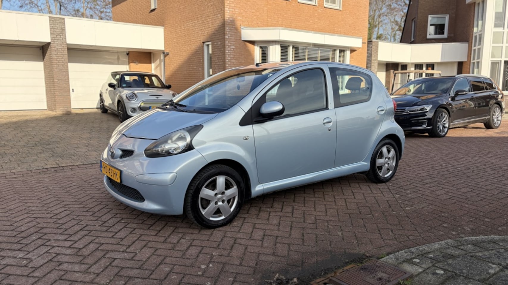 Toyota Aygo - 1.0-12V AIRCO 5 Drs LM velgen Rijdt fijn apk nieuw - AutoWereld.nl