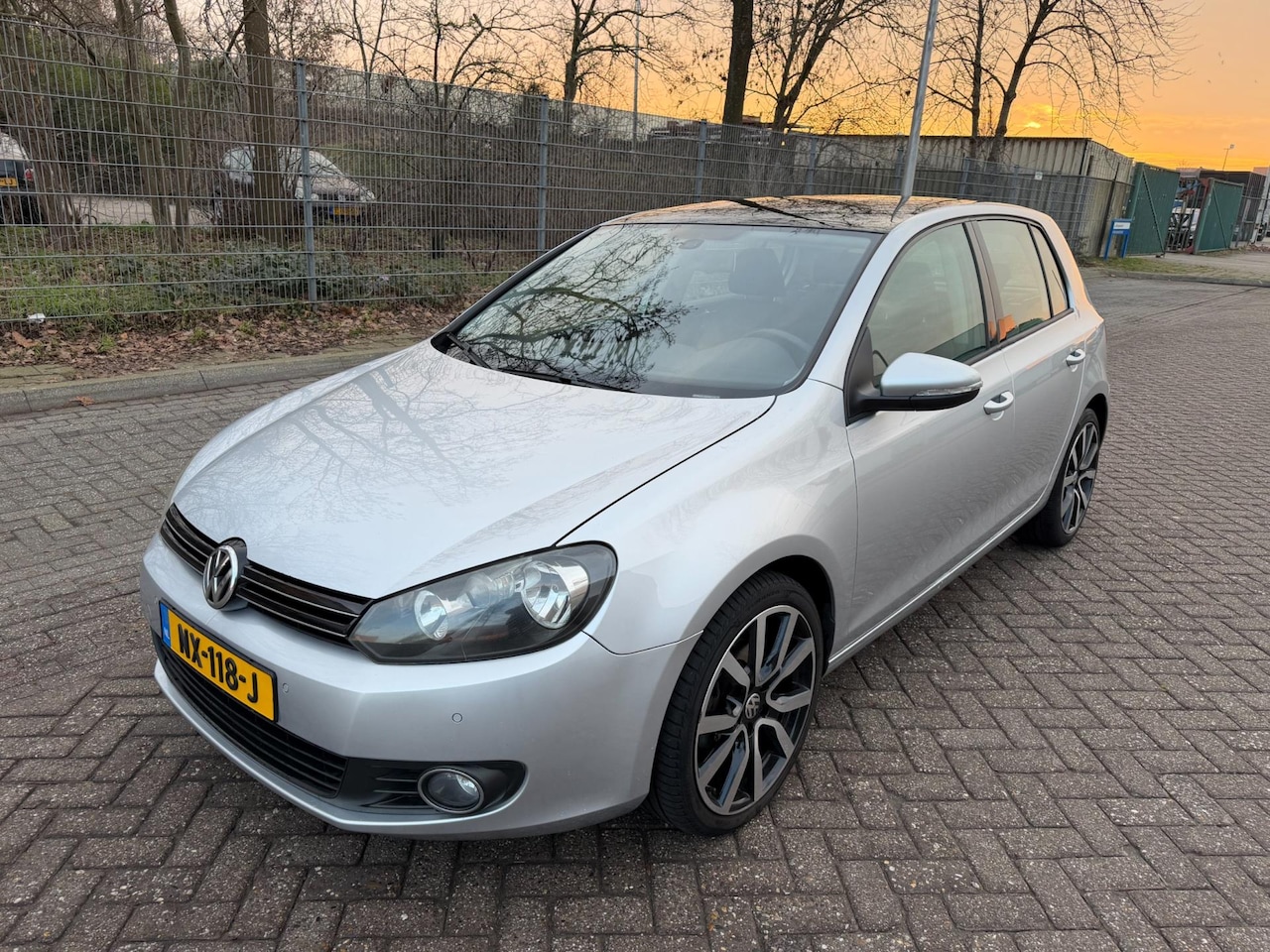 Volkswagen Golf - 1.4 TSI Trendline 1.4 TSI Trendline - AutoWereld.nl