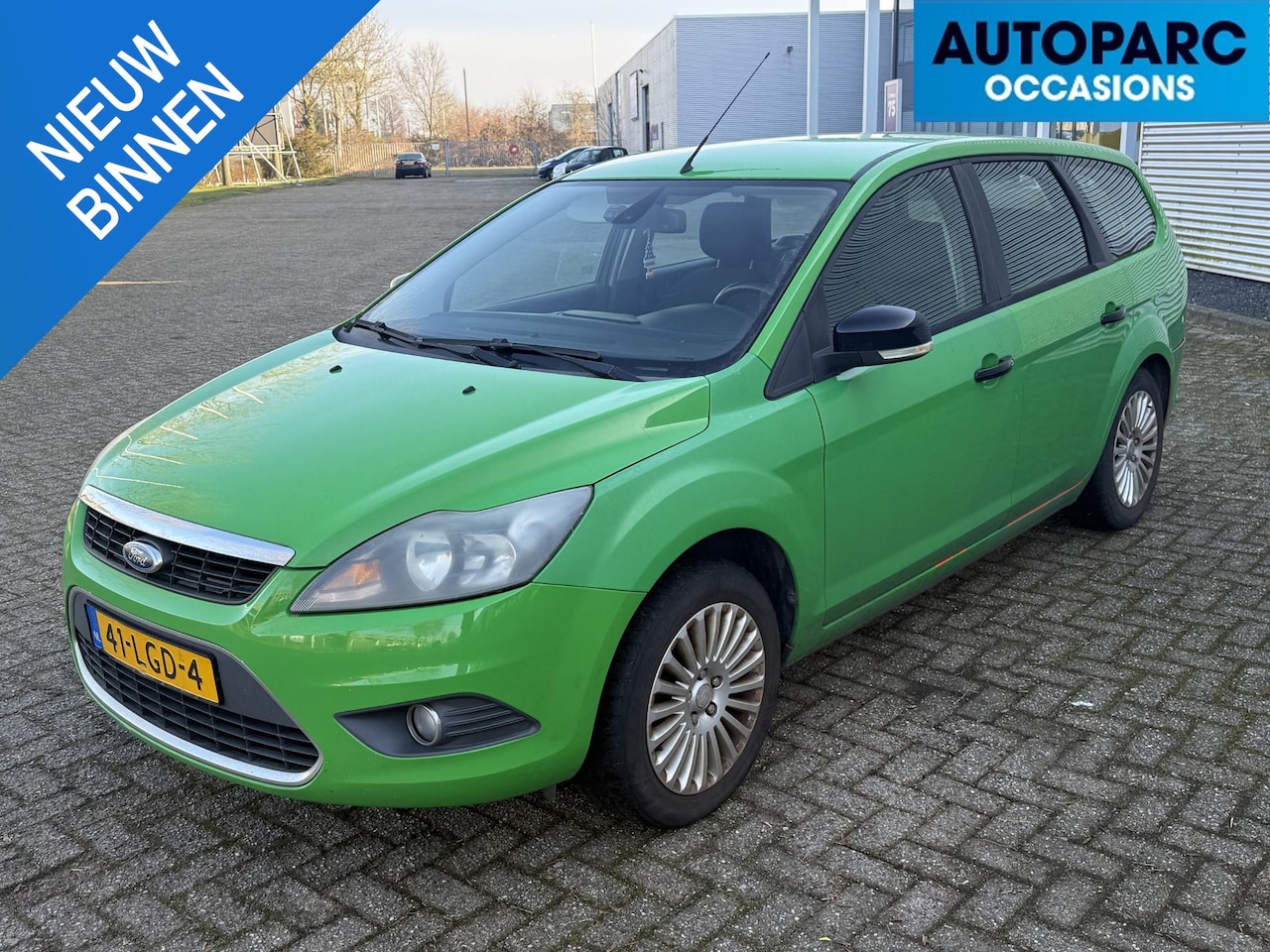 Ford Focus Wagon - 1.6 Titanium 1.6 Titanium , AIRCO, CRUISE, TREKHAAK, INRUILER RIJDT GOED, RADIO/NAVI WERKT NIET, APK 22 - AutoWereld.nl