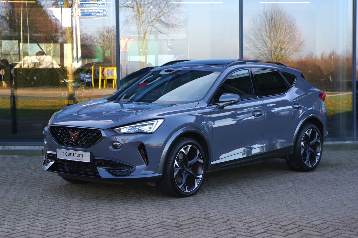 CUPRA Formentor - 1.4 e-Hybrid 245 PK VZ Performance PHEV, Panoramadak, Keyless, Stuur-Startknop, Winterpakk - AutoWereld.nl