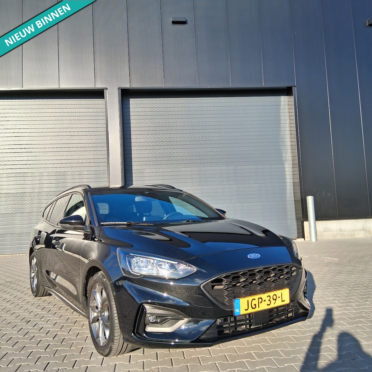 Ford Focus Wagon - 1.0 EcoBoost ST Line Business - AutoWereld.nl
