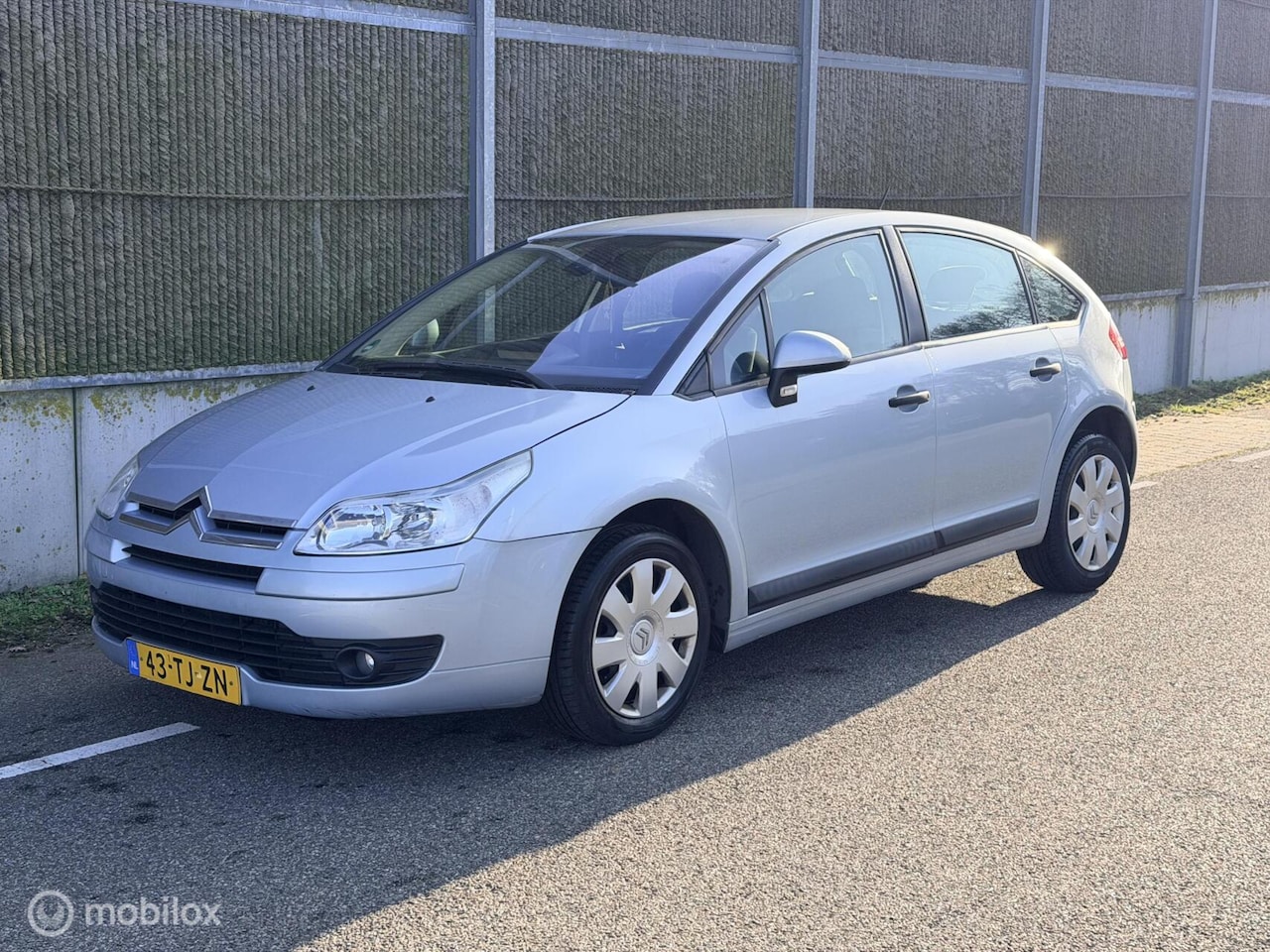 Citroën C4 - 1.6-16V Caractère NAP/APK/TREKHAAK/CRUISE - AutoWereld.nl