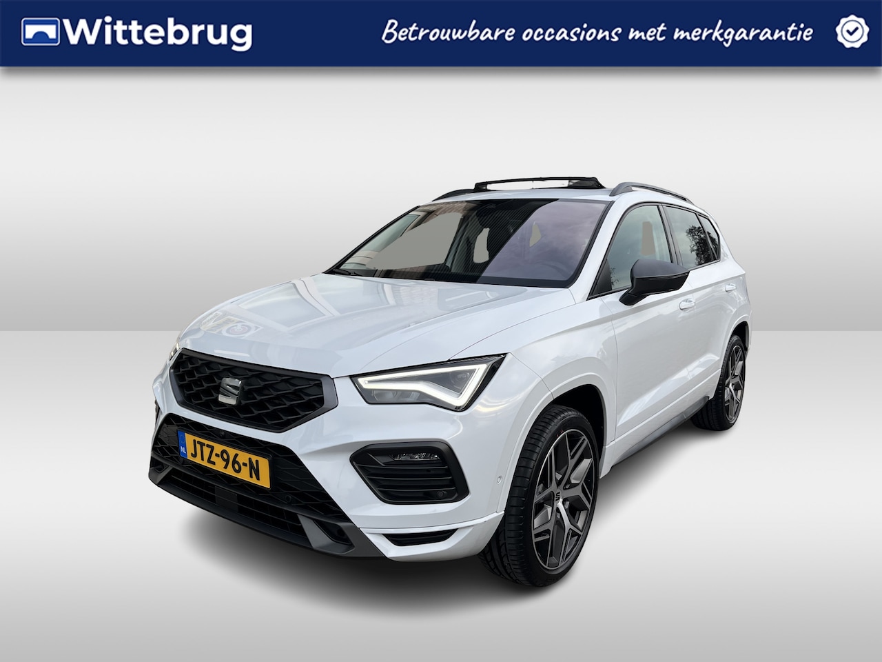 SEAT Ateca - 1.5 TSI FR Business Intense / AUTOMAAT/ PANO/ TREKHAAK/ 360 CAMERA/ PARK. SENSOREN/ STUUR+ - AutoWereld.nl