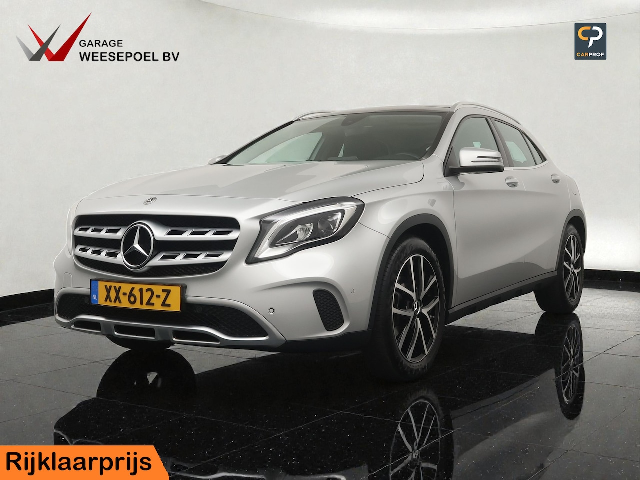 Mercedes-Benz GLA-Klasse - 200 Premium Automaat - Navigatie - Camera - Panoramadak - 18 inch LM velgen - Afneembare t - AutoWereld.nl