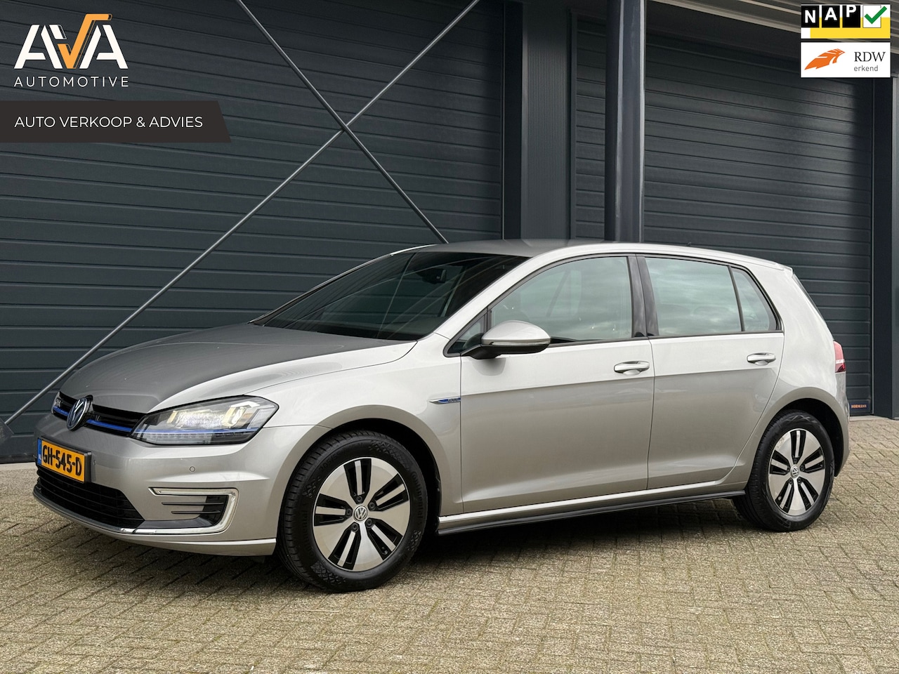 Volkswagen Golf - 1.4 TSI GTE 1.4 TSI GTE, PDC, Camera, Carplay, Dealer onderhouden - AutoWereld.nl