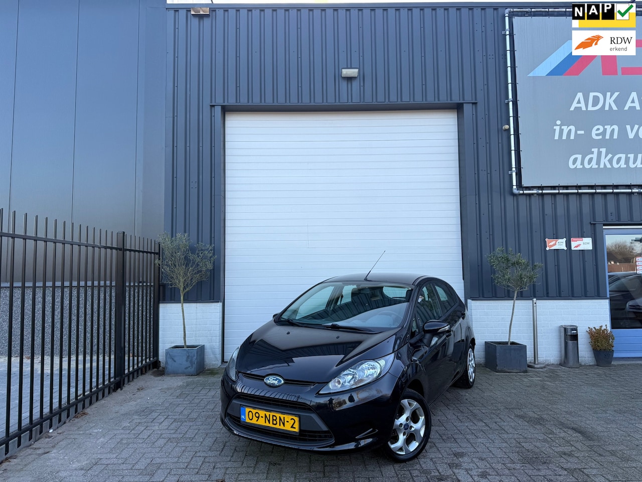 Ford Fiesta - 1.25 Limited AIRCO/NAVI/PDC/TREKHAAK - AutoWereld.nl