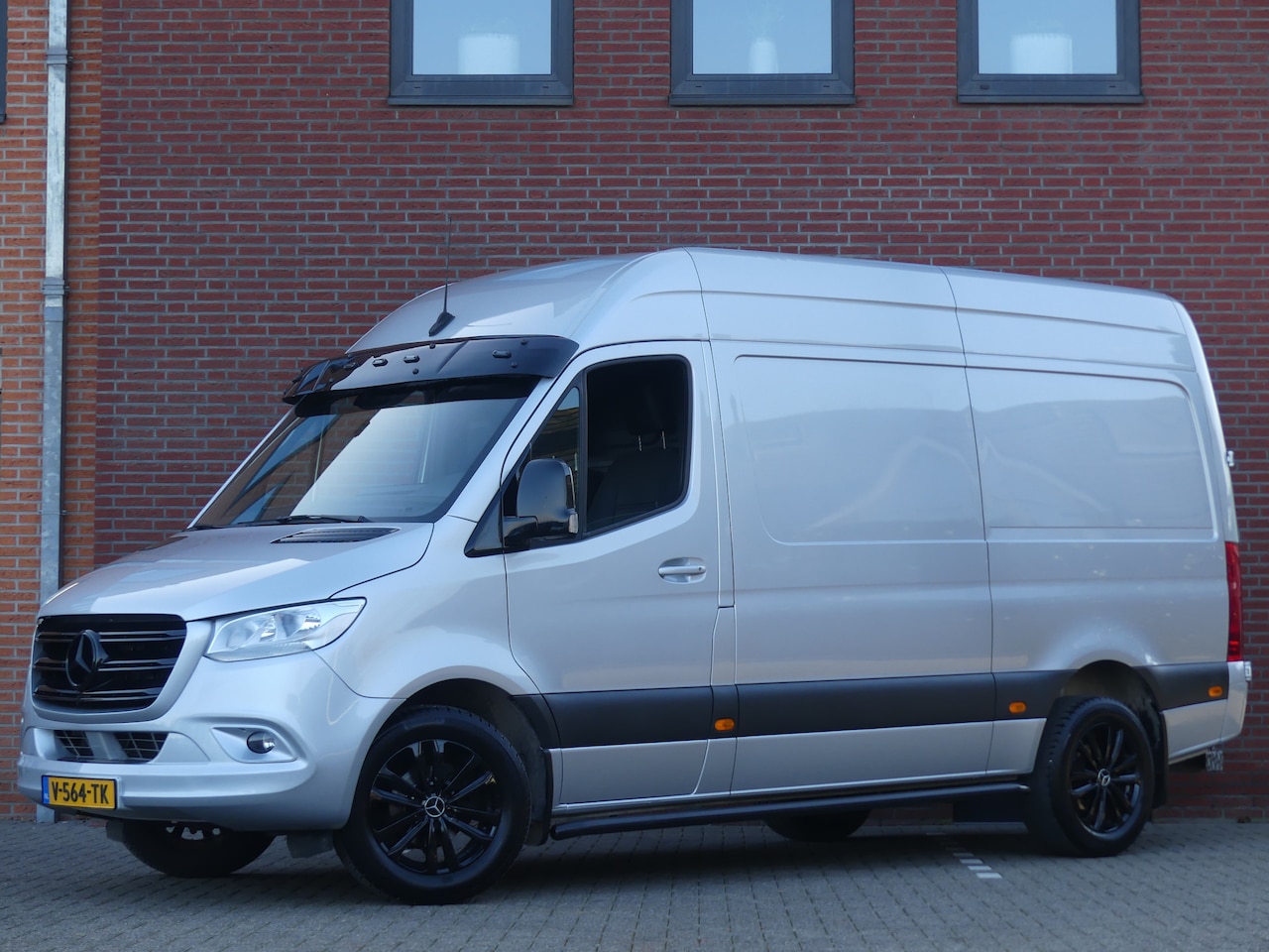 Mercedes-Benz Sprinter - 319 CDI V6 L2H2 VANSTEP 3500KG Trekgewicht Camera/Navigatie - AutoWereld.nl