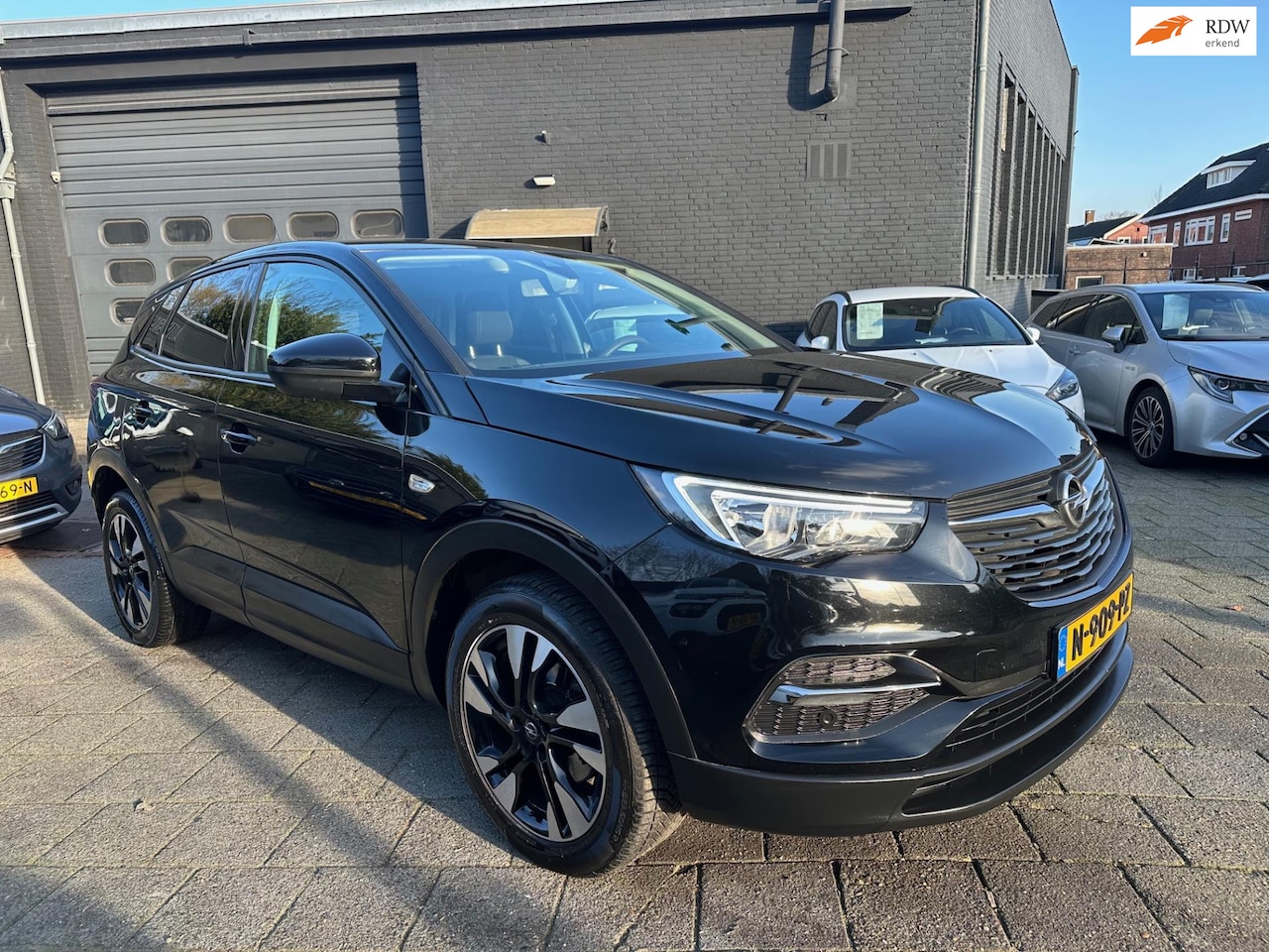 Opel Grandland X - 1.2 Turbo (131pk)! Airco! Lane Assyst! - AutoWereld.nl