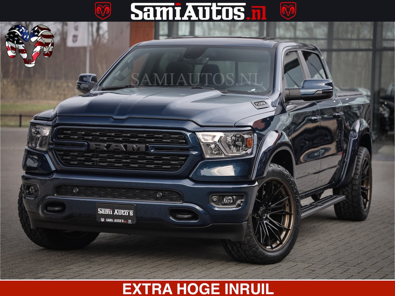 Dodge Ram Pick Up - SPORT | 5.7 V8 4x4 HEMI | PANORAMA DAK | GROOTSCHEM 12 INCH | LPG | Patriot Blue CREW CAB - AutoWereld.nl