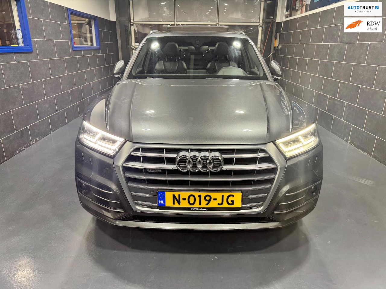 Audi Q5 - 2.0 TFSI quattro S-Line - Pano - Camera - Carplay - RS Stoelen - AutoWereld.nl