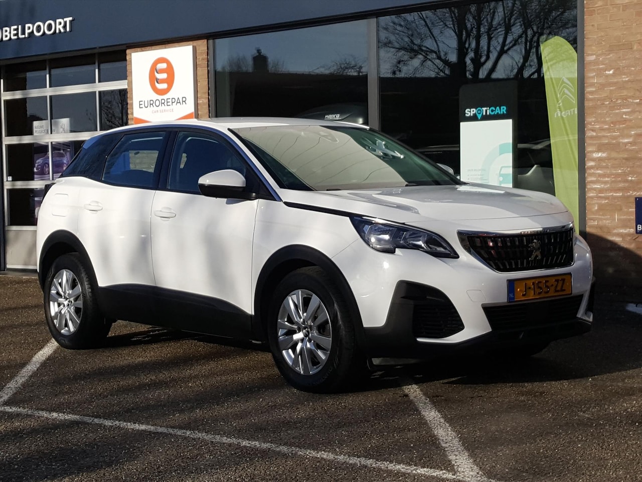 Peugeot 3008 - 1.2 130pk S&S Access TREKHAAK | Cruise control | AIRCO | Bluetooth | Parkeersensoren achte - AutoWereld.nl