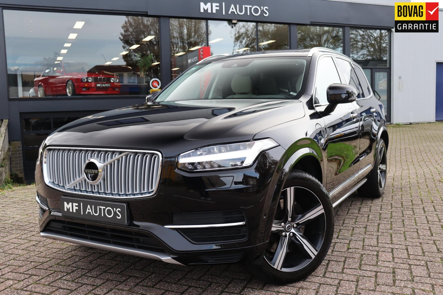 Volvo XC90 - 2.0 T8 Twin Engine AWD Inscription 7P|Pano|B&W|360º|Luchtvering|Trekhaak|Keyless - AutoWereld.nl