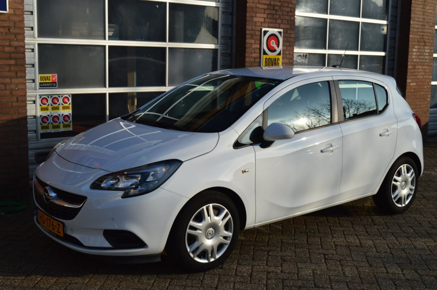 Opel Corsa - 1.0 Turbo Edition 1.0 Turbo Edition,5Deurs, Navigatie, Parkeersensoren voor en ach - AutoWereld.nl