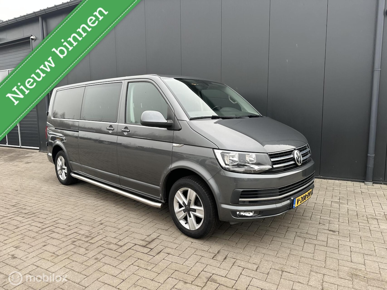 Volkswagen Transporter - 2.0 TDI Highline Automaat! - AutoWereld.nl