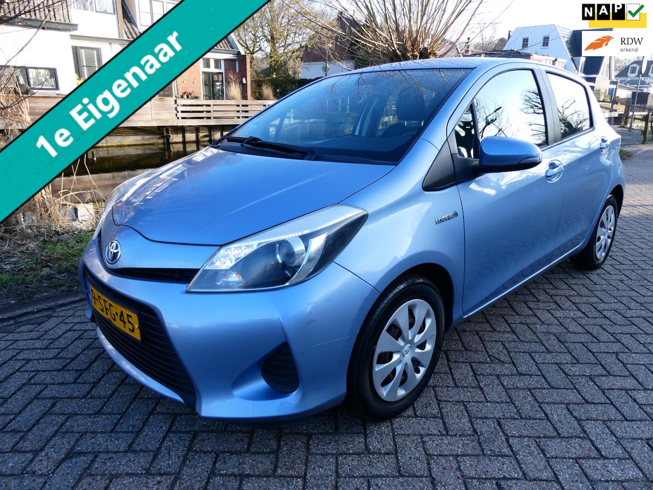 Toyota Yaris - 1.5 Full Hybrid Automaat 1e eig. Clima Cruise Camera LED - AutoWereld.nl
