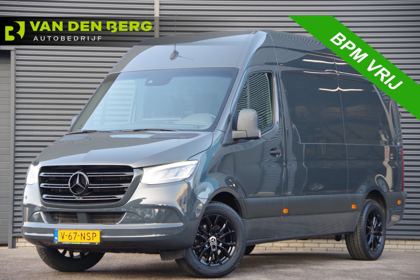 Mercedes-Benz Sprinter - 317 1.9 CDI L2H2 AUT. LED, 3.5T TREKHAAK, ADAPT. CRUISE, STANDKACHEL, CAMERA, NAVI, CLIMA, - AutoWereld.nl