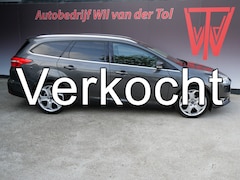Ford Focus Wagon - 1.0 TITANIUM | NAVI | XENON | 18 INCH | 125 PK | RIEM V.V. | NIEUWE APK