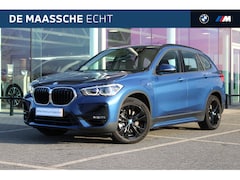 BMW X1 - xDrive25e Sport Line Automaat / Panoramadak / Trekhaak / Sportstoelen / Comfort Access / A