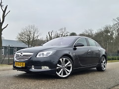 Opel Insignia - 2.0 T Cosmo OPC-Line 4x4