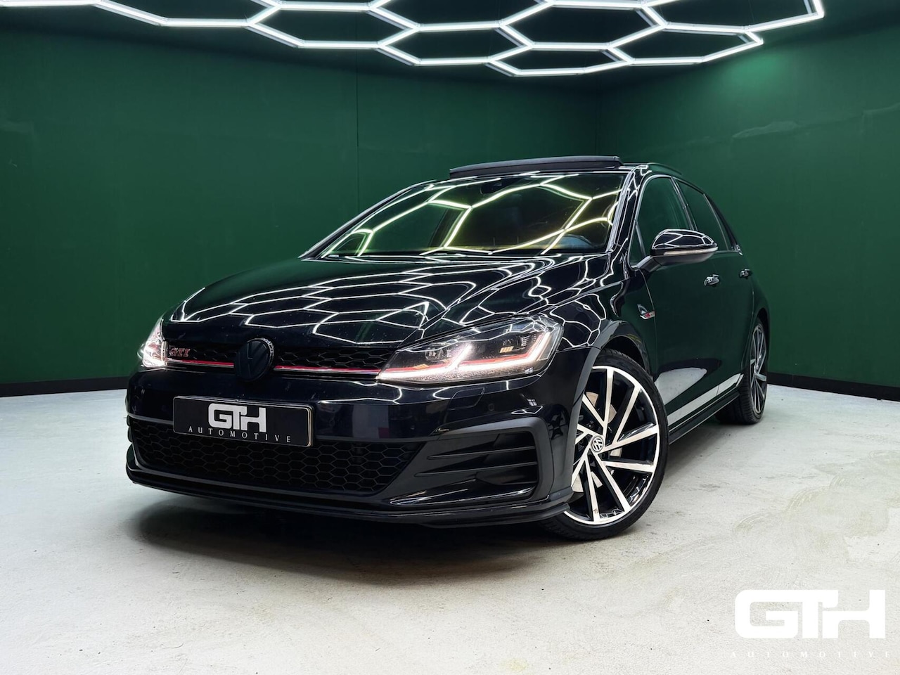 Volkswagen Golf - 2.0 TSI GTI Performance Dyn | Keyless | Pano - AutoWereld.nl