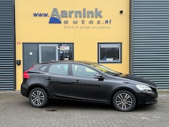 Volvo V40 - 1.5 T2 Polar + navigatie, winterpack, xenon, lm velgen