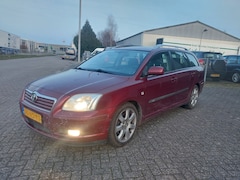 Toyota Avensis Wagon - 2.0 VVTi Linea Luna
