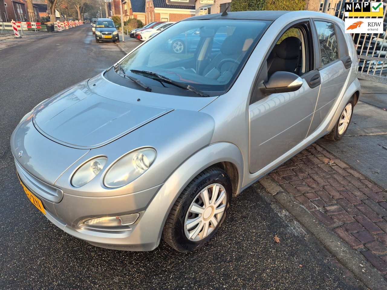 Smart Forfour - 1.3 pulse airco en leer - AutoWereld.nl