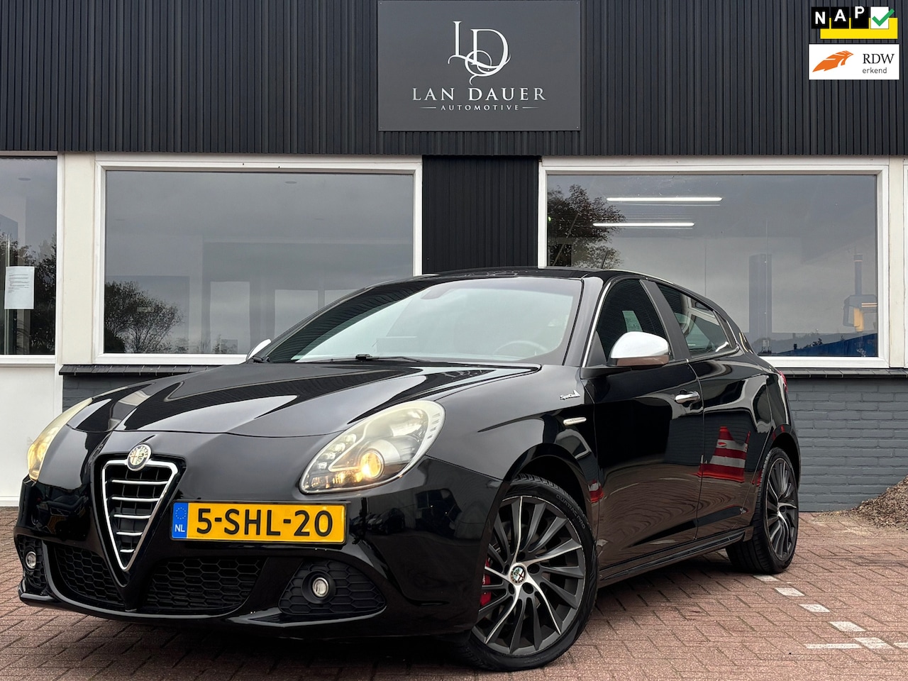Alfa Romeo Giulietta - 1.4 T Business Executive / Dealer OH / - AutoWereld.nl