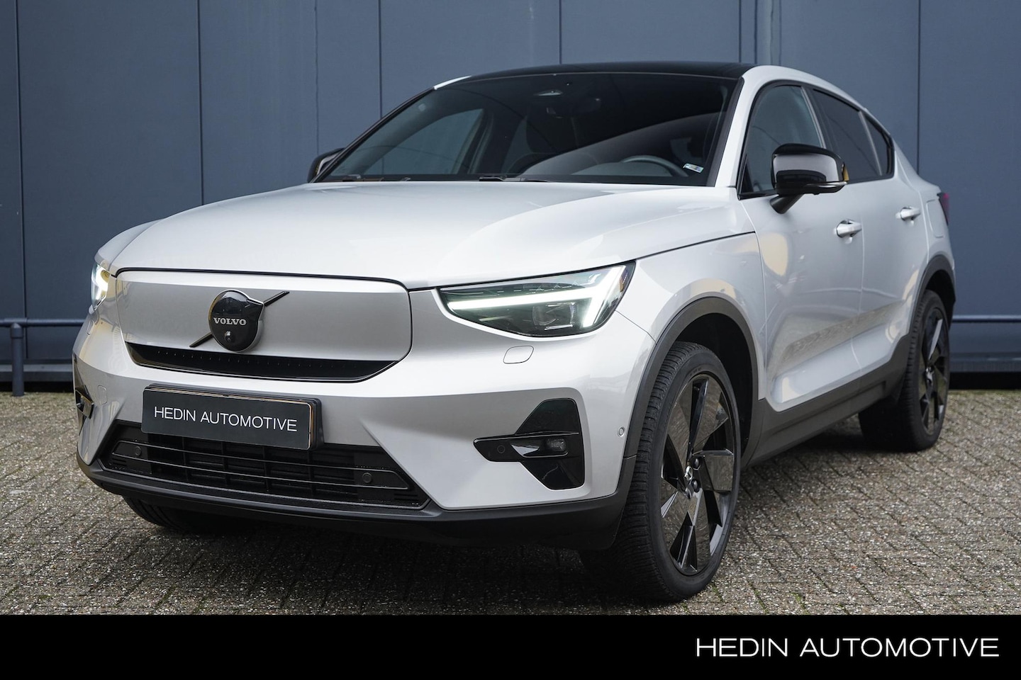 Volvo C40 - Recharge Ultimate 69 kWh | Black Edition | Harman/kardon audio | 360 graden camera - AutoWereld.nl